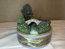 Thomas Kinkade Peaceful Moments Music Box Bridge of Faith