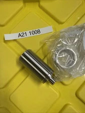 NEW IFM IIT204 INDUCTIVE SENSOR USA