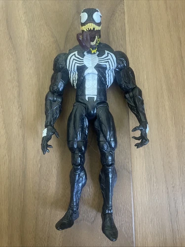 Diamond Select Venom (Used, No Accessories 