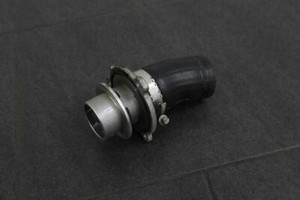 VW Audi Seat Dämpfer Turbolader 06H131111 Rohr Saugrohr Luftrohr 1.8 2.0 TFSI