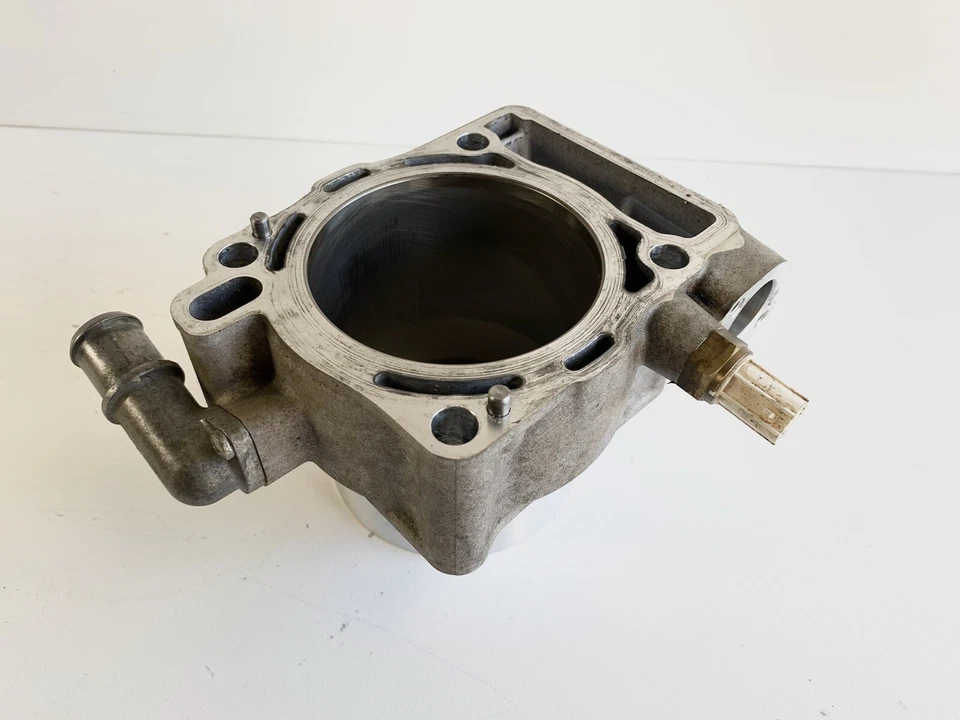 Husqvarna TCi 250 TC 250 250i TCi250 TC250 2011 OEM cilindro barril extremo superior Foto 3 de 4