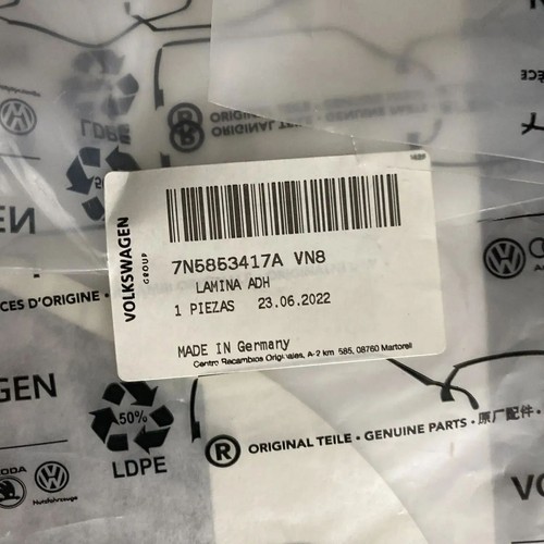 ORIGINAL SEAT adhesive film (black-matt) 7N5853413A VN8 & 7N5853417A VN8 - LINKS - Picture 7 of 7