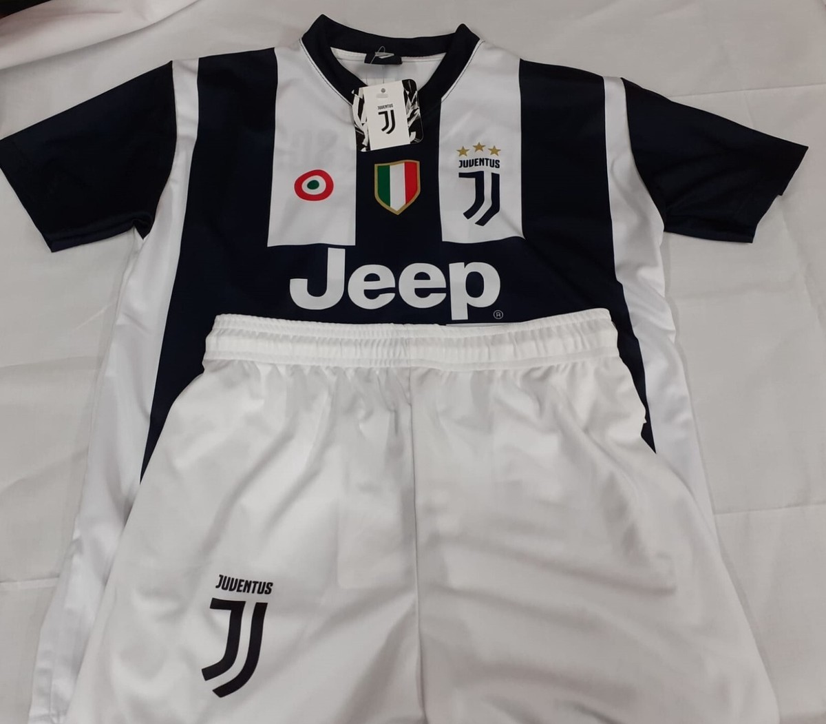 Complete Kit Jersey + Shorts Juventus Moise Kean Size XL