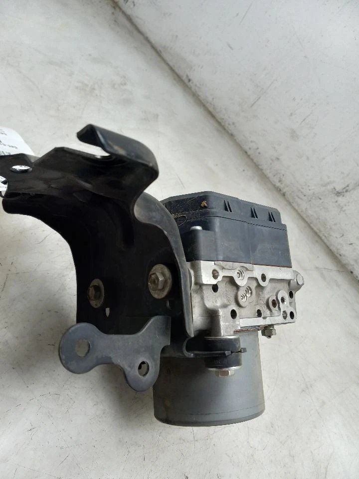 Conjunto de actuador y bomba de pieza de freno antibloqueo para 08-10 SCION XB Foto 4 de 4
