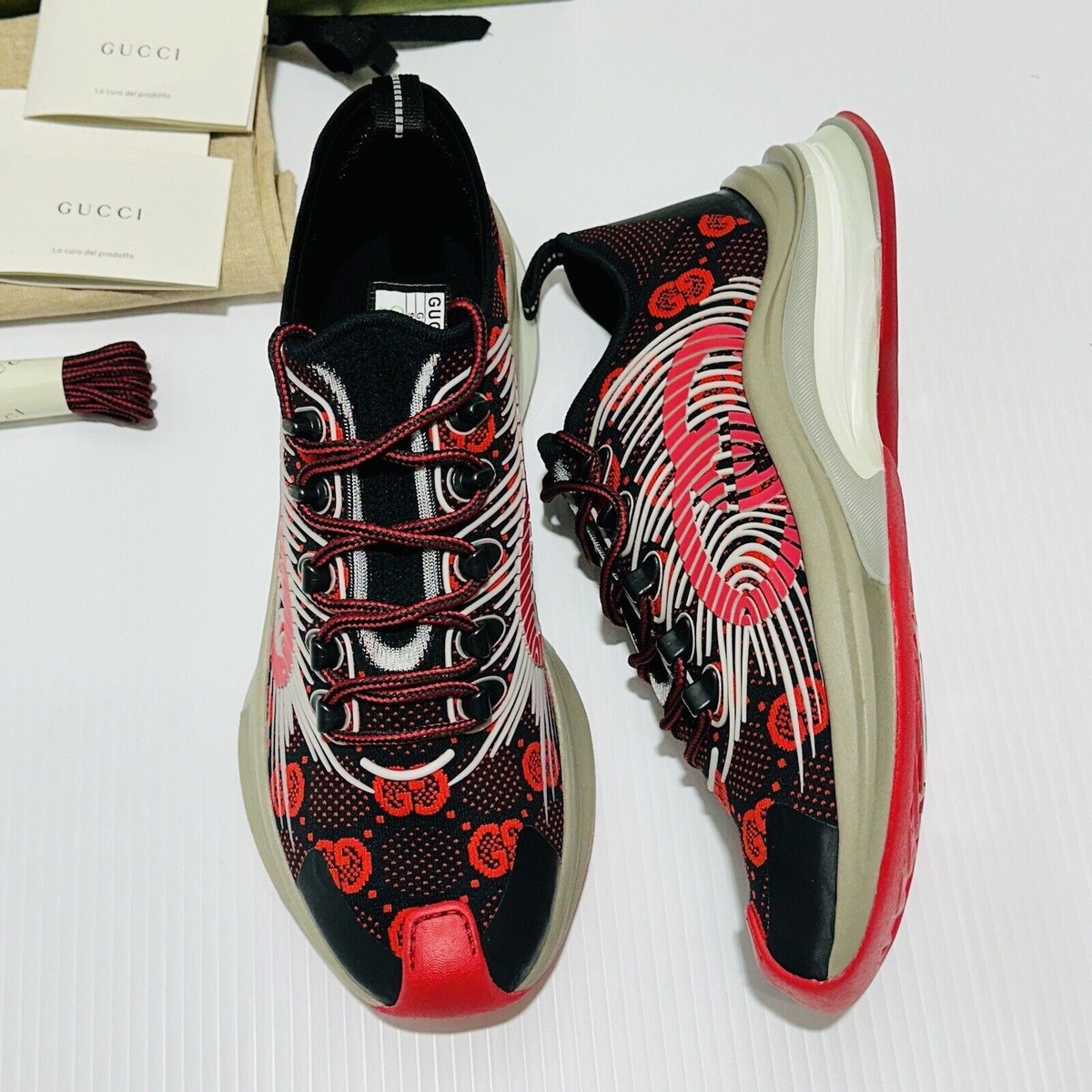 Gucci Run Knit Sneaker Size 10/ US 10.5 Black Red GG  display picture 2