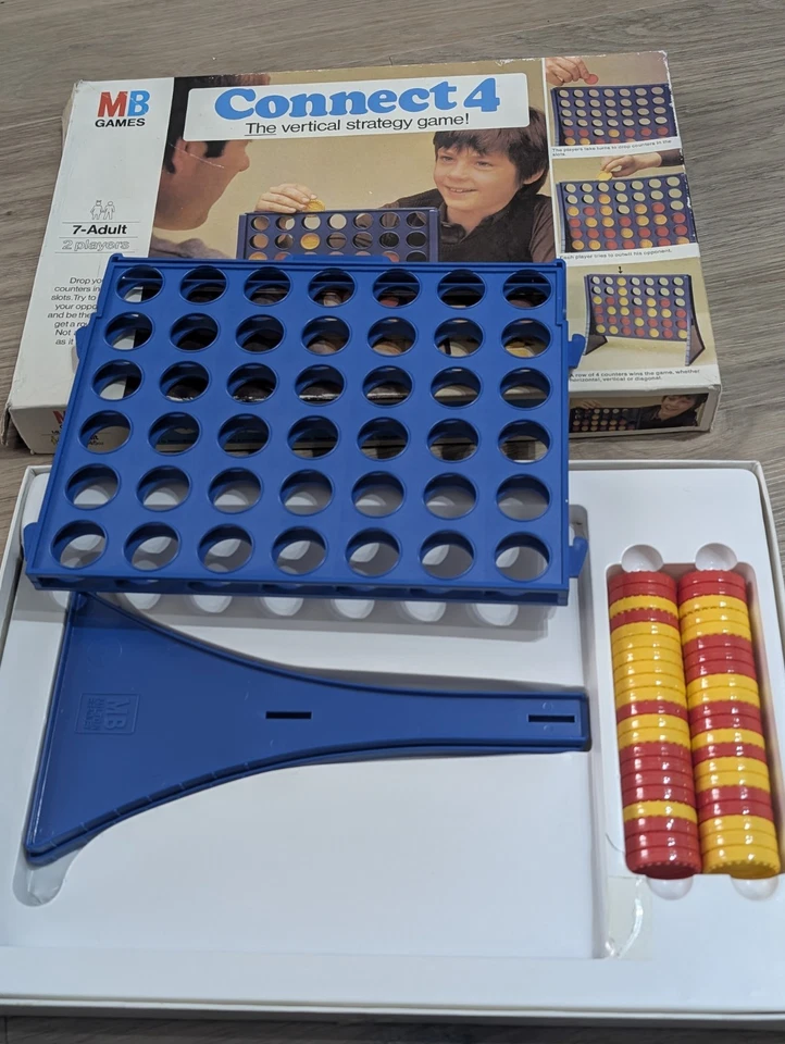 Vintage MB Games Connect 4 1976 Game 100% Complete Very Good Condition - Image 3 of 4