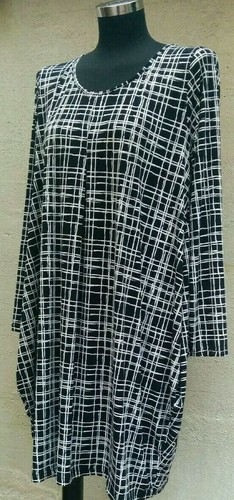 Vestito in maglina bianco nero linee e quadri taglia 2 vestibilità molto comoda - Foto 3 di 5