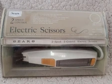 Sears 2-Speed Electric Scissors Nice and Clean Nice Storage Case (Works) Vintage