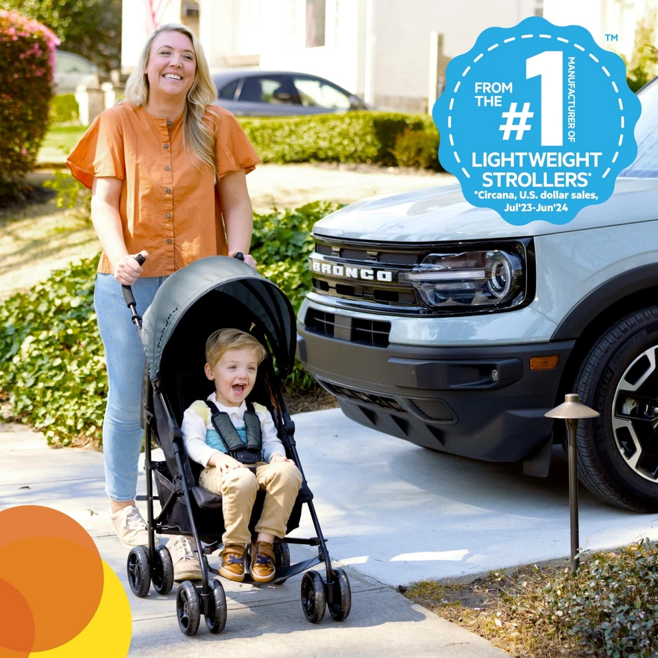 Cochecito de verano Ford Bronco HighGear de Bright Starts ligero Foto 2 de 4
