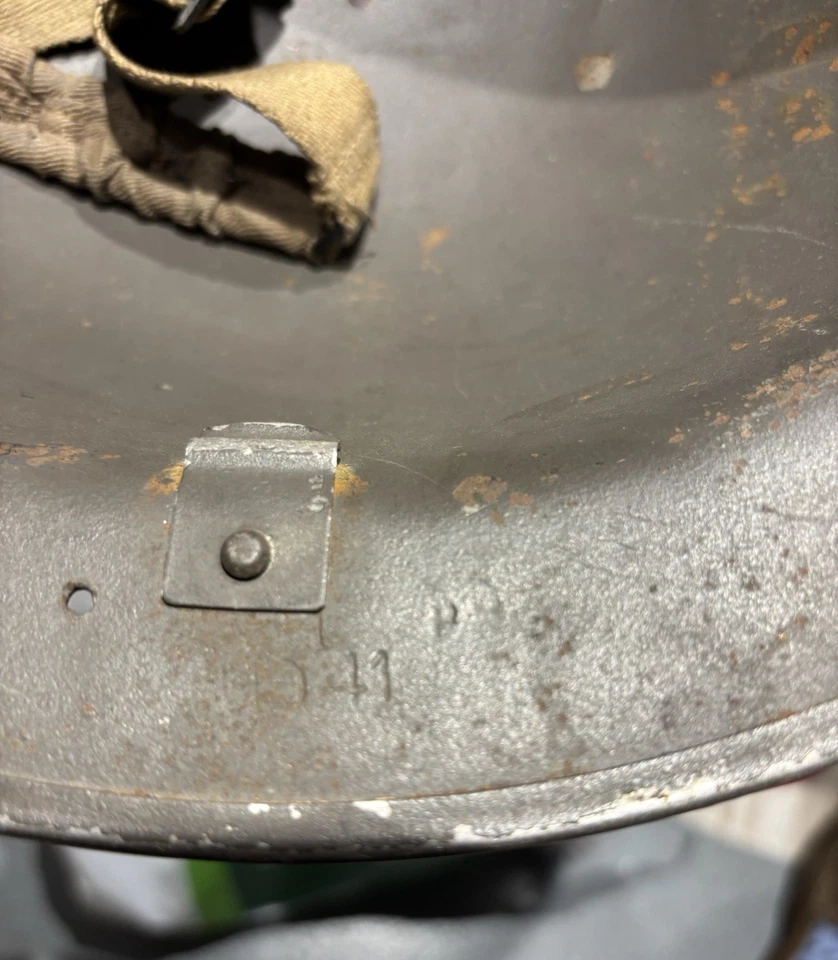 British Brodie Combat Helmet WW1-WW2 Era With Chinstrap But No Liner - Image 2 of 4
