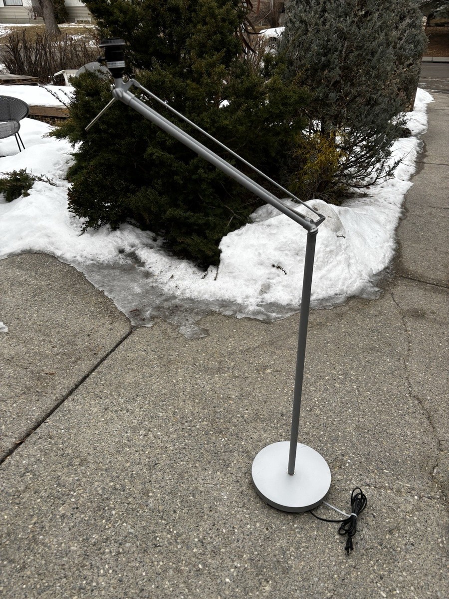 ソイミィ　ライトグレーS IKEA Samtid Floor Lamp Silver Adjustable Articulated Metal Light