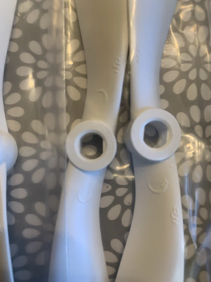 DJI Phantom 1/2 Propellers 1 Set STD And 1 Set Slow Fly  - Image 3 of 4
