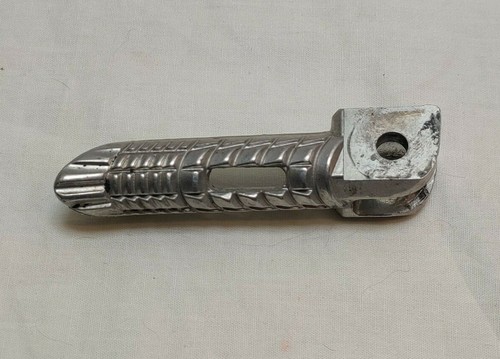 Suzuki GSXR 1000 05-08 Left Front Foot Peg Footrest Bar OEM 43526-41G00 used  - Picture 1 of 11