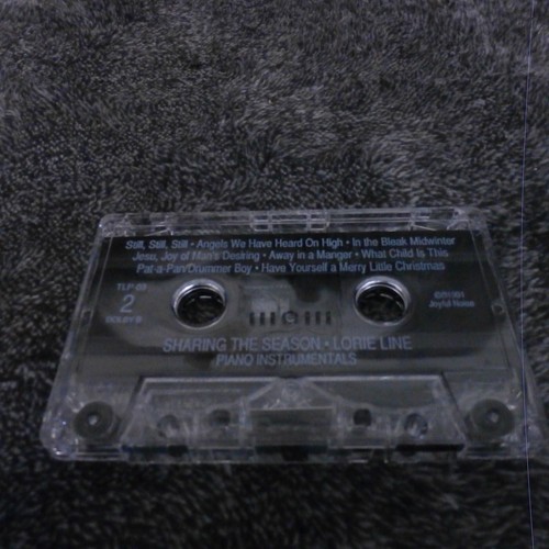 Lorie Line Piano Instrumental Cassette Tape Sharing The Season TLP-03 - Picture 5 of 7