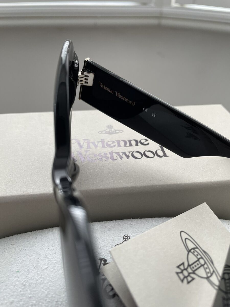 VIVIENNE WESTWOOD Designer Black Vintage Sunglasses - Made VIVIENNE WESTWOOD Designer Black Vintage Sunglasses - Made