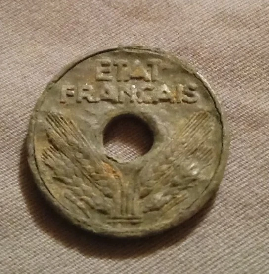 Vintage 1941 France 10 Centimes RARE VARIETY Coin WWII - Image 2 of 2