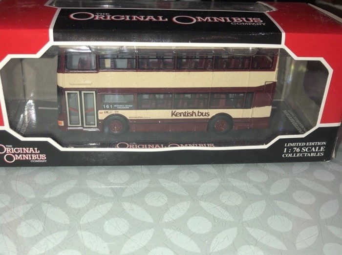 Corgi 1/76 Scale OM43604 - Plaxton Palatine II Kentish Bus 161 Mint