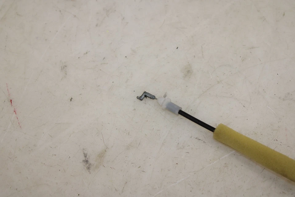 Fiat 124 Spider 2017-2020 pestillo puerta izquierda OEM MZ11 Foto 3 de 4