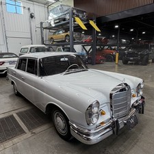 1966 MERCEDES-BENZ 230 S 