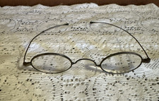 Antique/Vintage Black Wire Rim Reading Eyeglasses