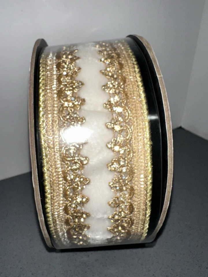 5 Yds - 2.5” D Stevens Wired Winter White Velvet Light Gold Ribbon - Image 3 of 4