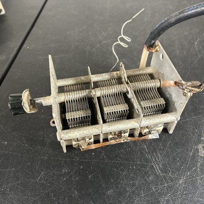 VARIABLE CAPACITOR 3 section