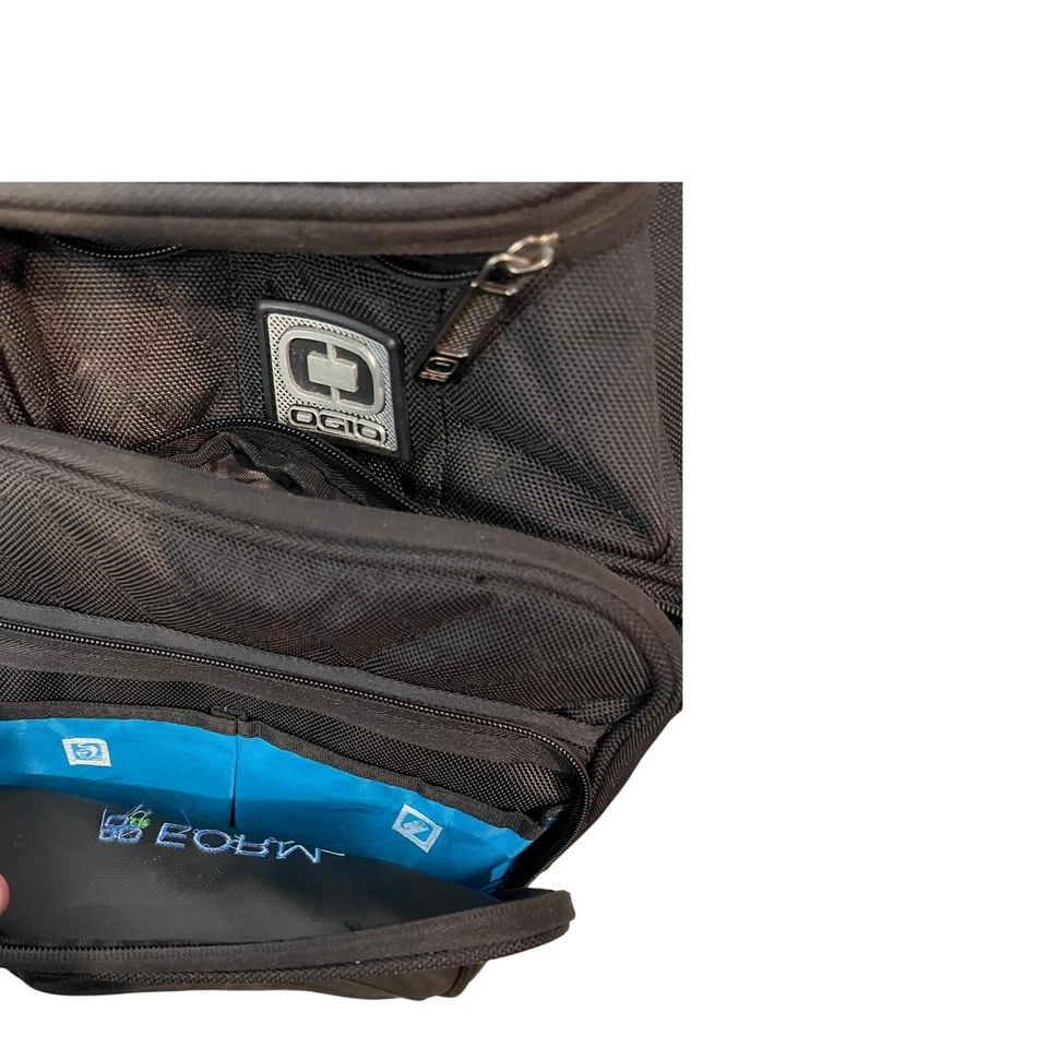 Mochila para portátil Ogio Renegade Pro Foto 3 de 4