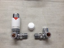 15MM CORNER THERMOSTATIC RADIATOR VALVE AND LOCKSHIELD VALVE CHROME / WHITE TRV