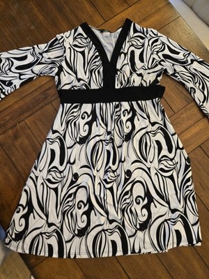 dynamite womens black and white dress XL