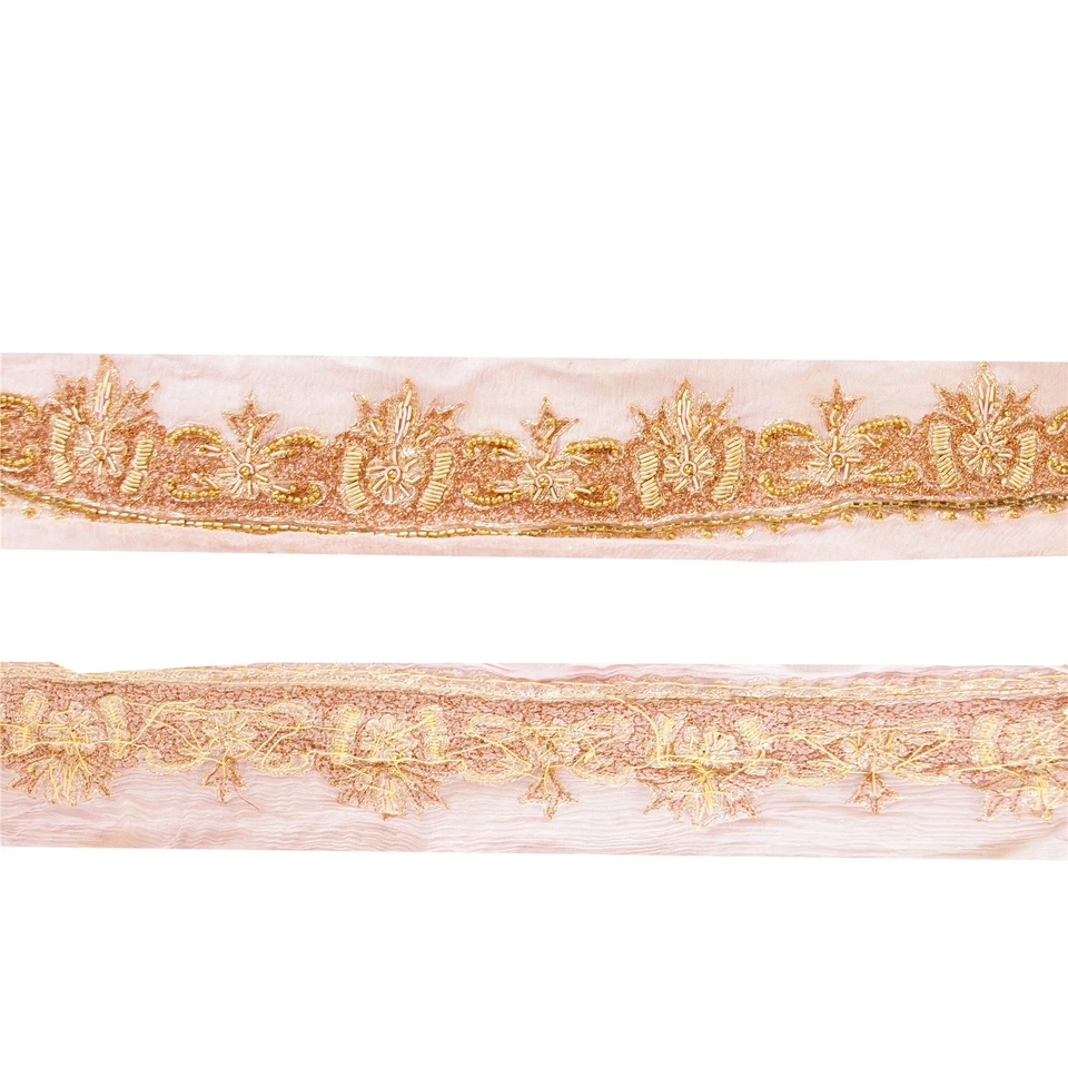 Cinta de decoración con borde de sari antiguo con cuentas a mano de 1 yarda de colección sánscrito Foto 4 de 4