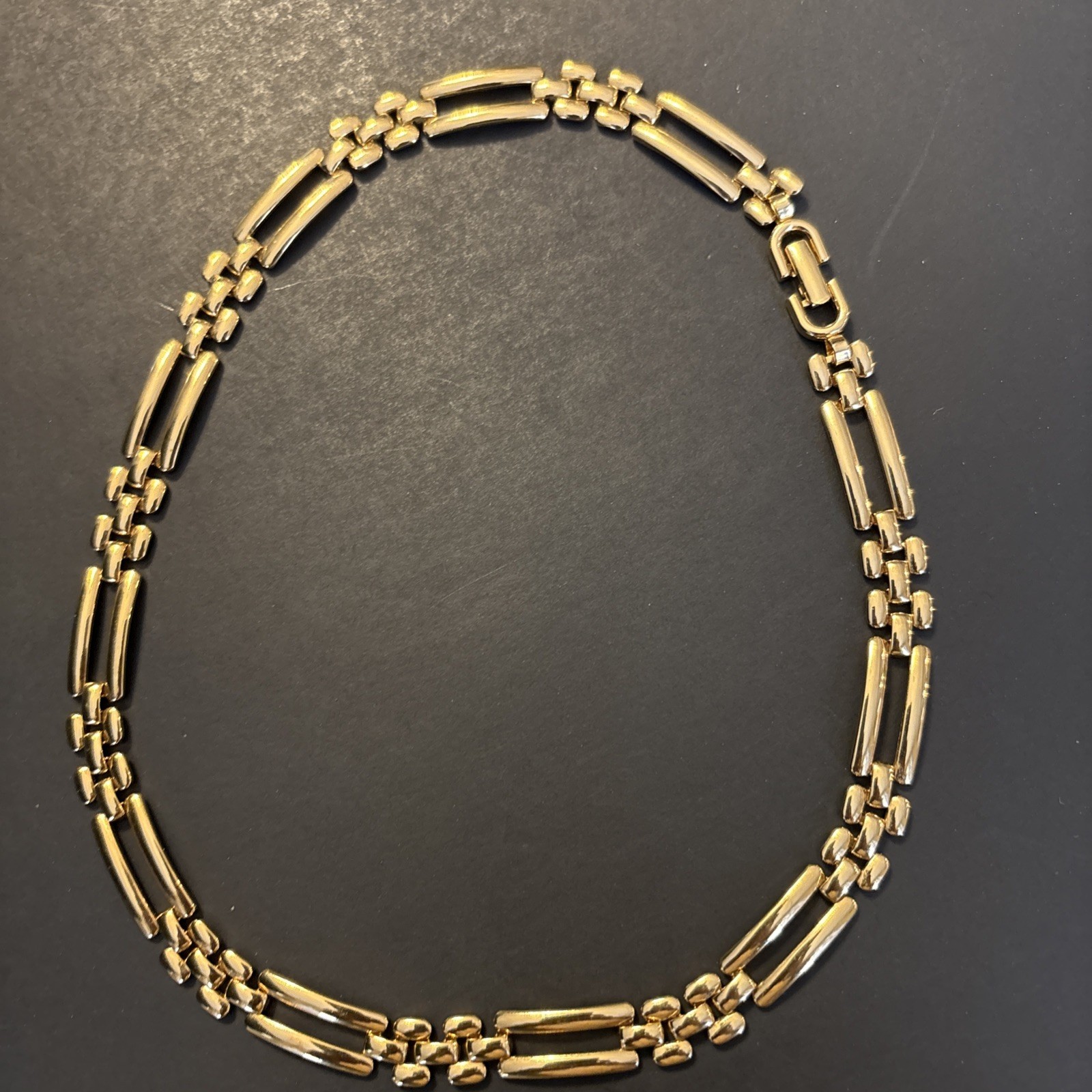 Monet Gold Tone Flat Rectangular Chain Link Neckl… - image 5