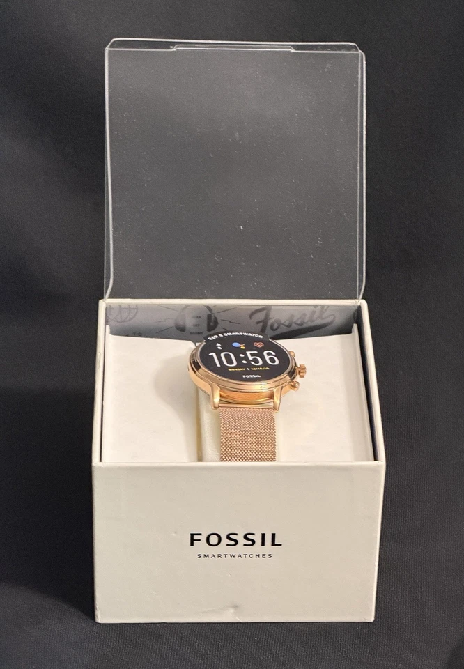 Fossil Gen 5 Julianna HR Smartwatch 44mm Rose Gold-Tone Stainless Steel Mesh New - Image 2 of 4
