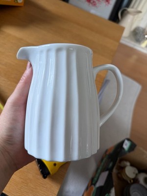 Kiste und Fass groß weiß gerippt Kanne Porzellan Sahne Milch Sauce Pudding