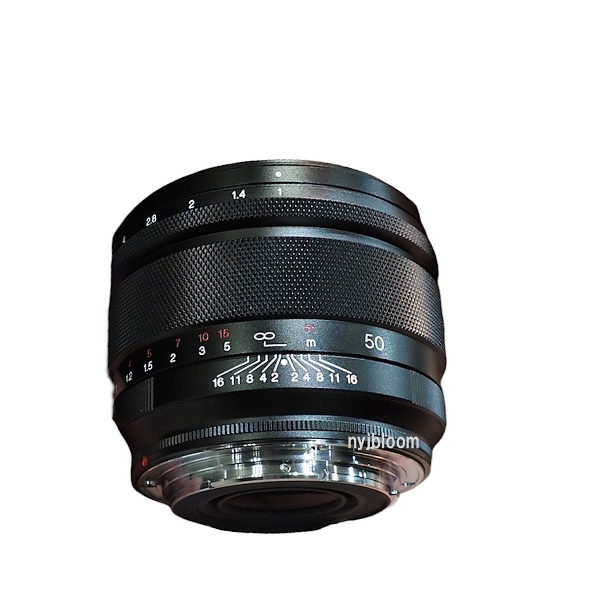 New VOIGTLANDER Nokton 50mm F1 Canon RF Mount Lens Manual New VOIGTLANDER Nokton 50mm F1 Canon RF Mount Lens Manual