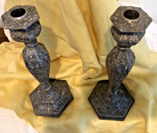 ANTIQUE CANDLESTICKS EMBOSSED FLORAL COURTING COUPLE ANTIQUE SILVER METAL SET - Picture 4 of 20