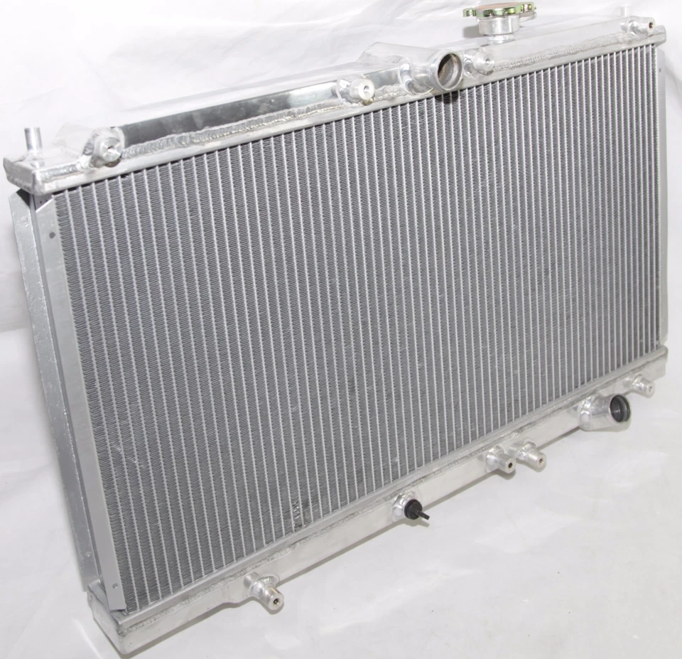 Radiador + Ventilador + Cubierta para 97-01 Honda Prelude 2.2L H22A4/F22B1/F22B2 MANUAL Foto 3 de 4