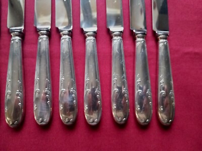 LOT COUTEAUX Metal Argenté. François Frionnet EUR 60,00 - FR LOT COUTEAUX Metal Argenté. François Frionnet EUR 60,00 - FR