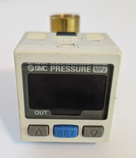 SMC 1SE30-01-25-M Digital Pressure Switch