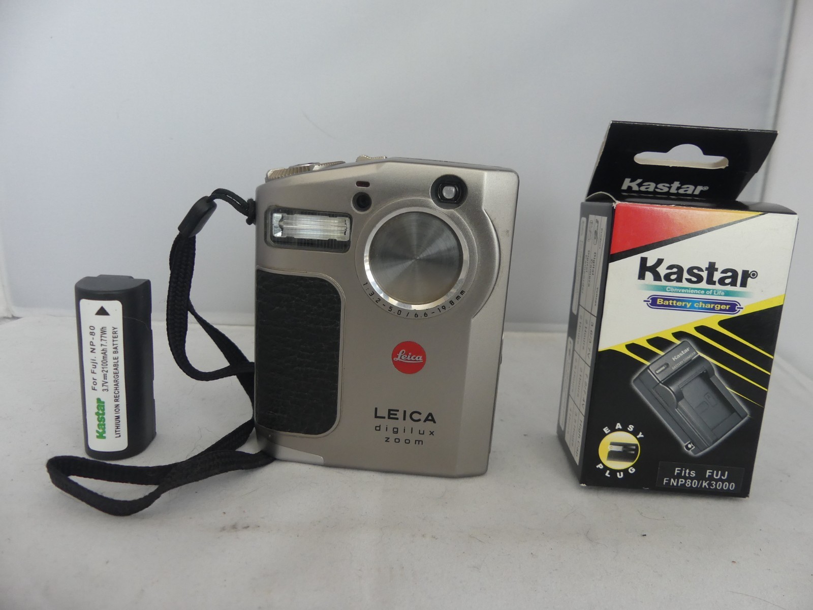 Leica Digilux Zoom vintage camera equipment - eBay listing photo 1