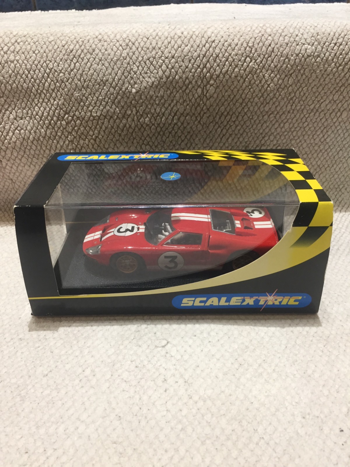 Ford GT40 Le Mans 1966 Scalextric C2424 la légende du circuit 2003