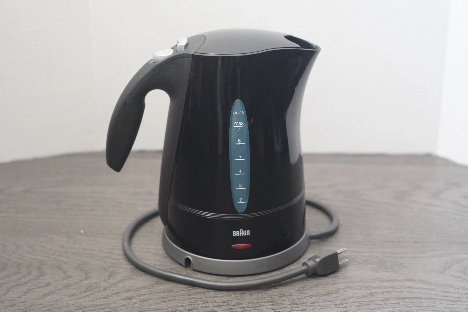 DISCONTINUED Braun 7-Cup Electric Black Water Kettle Pot Type 3217/WK200 Germany