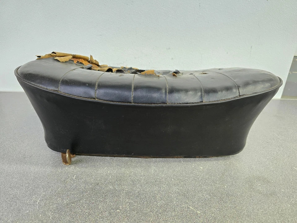 NICE USED ORIGINAL RECARO PORSCHE 356A 356B T5 PASSENGERS BUCKET SEAT BASE UNIT - Image 2 of 4