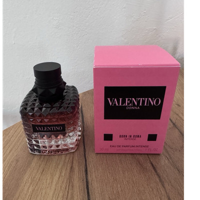 Valentino Born in Roma Intense Eau de Parfum Intense Spray 30 ml