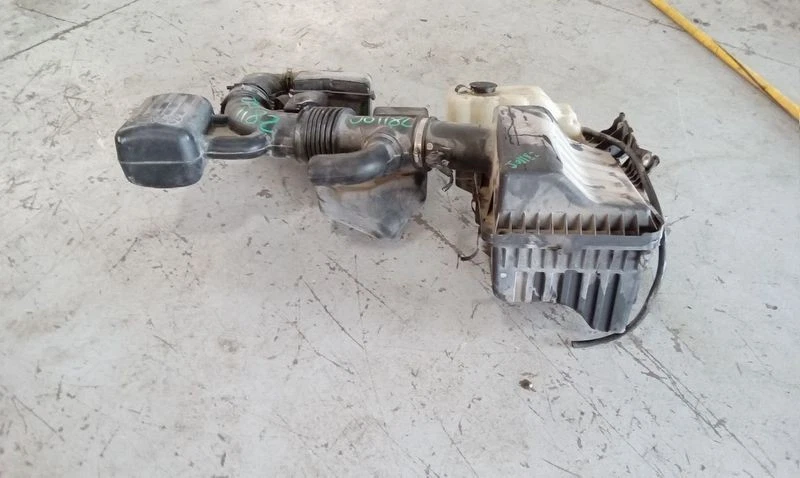 Purificador de aire Ford Expedition 2009-2010 5,4 L 3 V a 14/02/10 OEM Foto 4 de 4