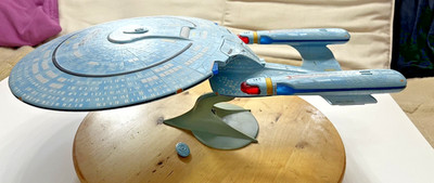 1/1400 Star Trek Enterprise NCC-1701 D  AMT Ilumination