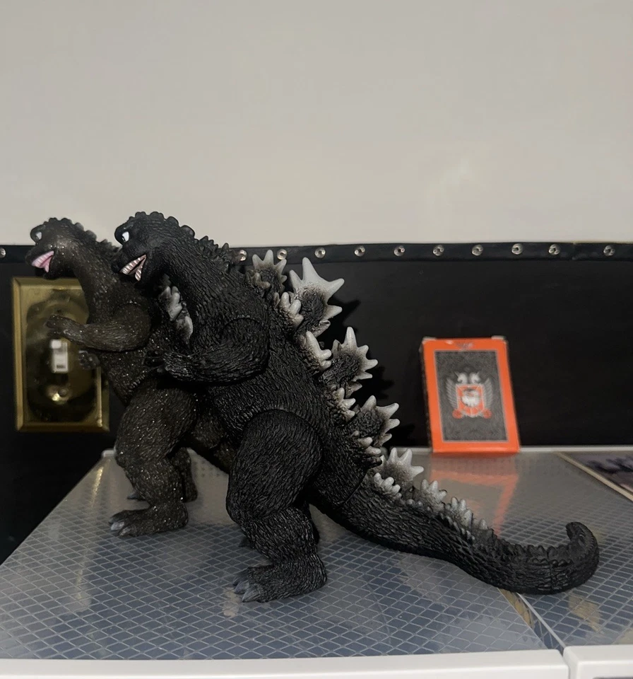 Bandai Creation 6.5” 1968 Godzilla Vinyl Figure & 1968 Classic Fusion Series - Image 4 of 4