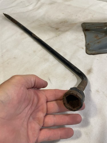 Vintage Slot Type Bumper Jack. 1960s 1970s 1980s - Picture 6 of 9