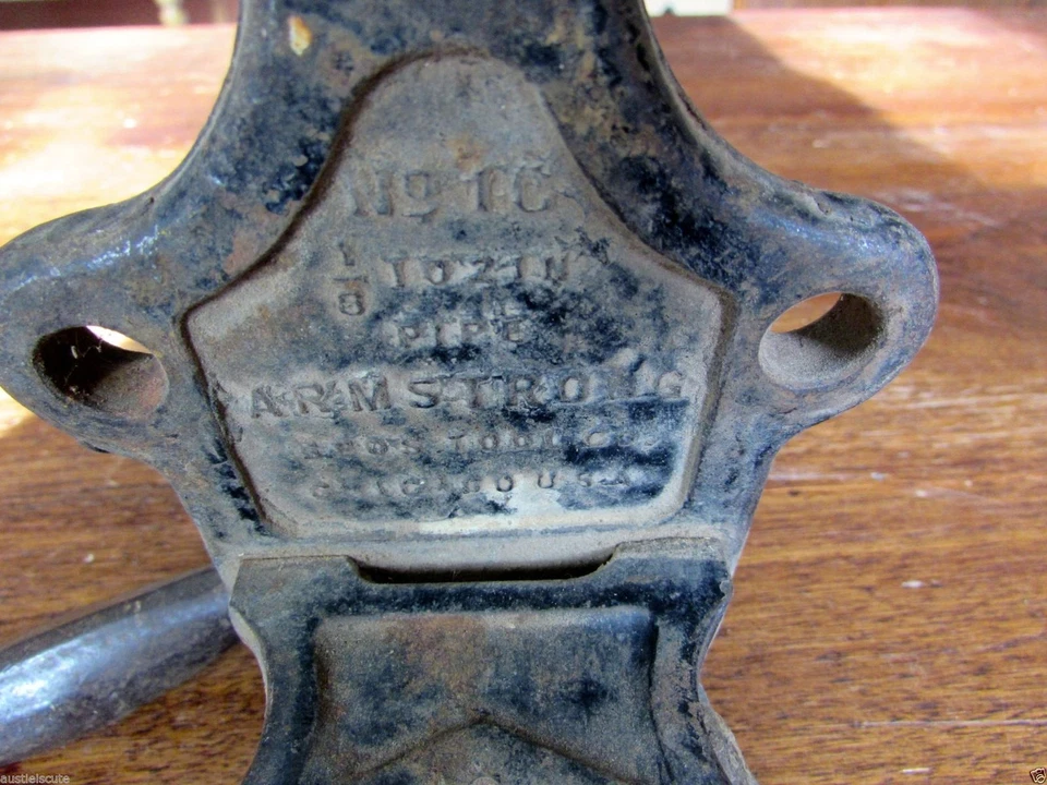 Tornillo de cadena de banco Armstrong 1C de colección de hierro fundido de 1/8 a 2 pulgadas hecho en EE. UU. Foto 2 de 4