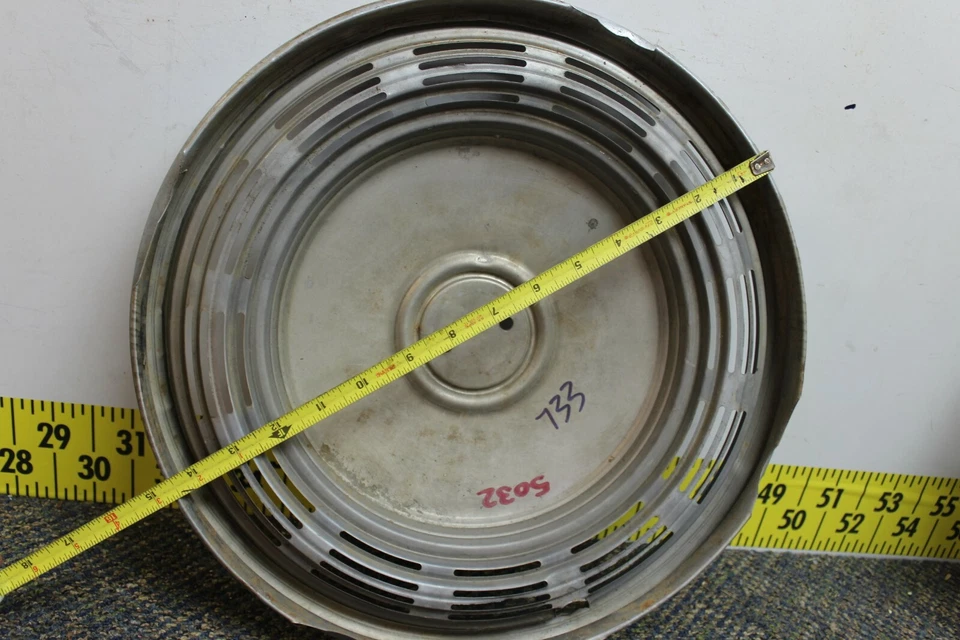 OEM GM 15" Hub Cap Wheel Cover 00491873 495089 1973-74 Pontiac Grand Prix (733) - Image 3 of 3