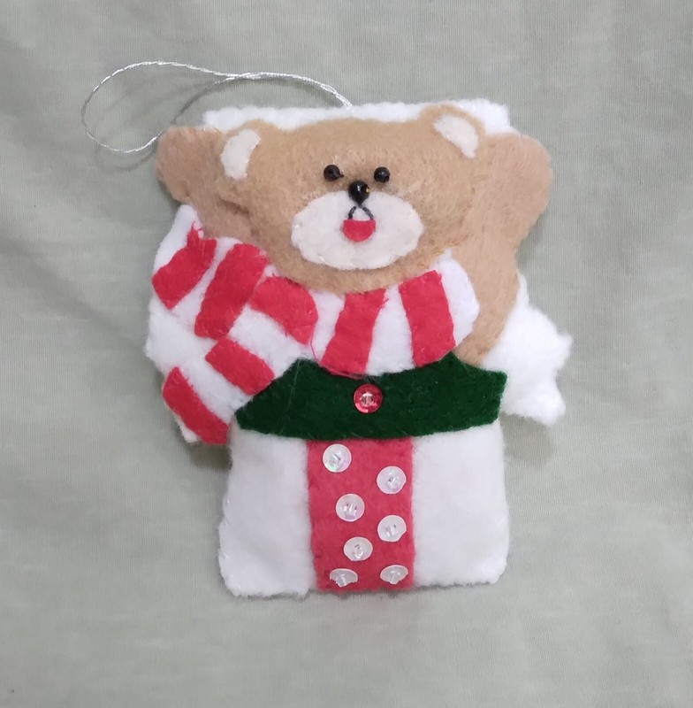 Finished completed felt bear in a gift box Christmas ornament